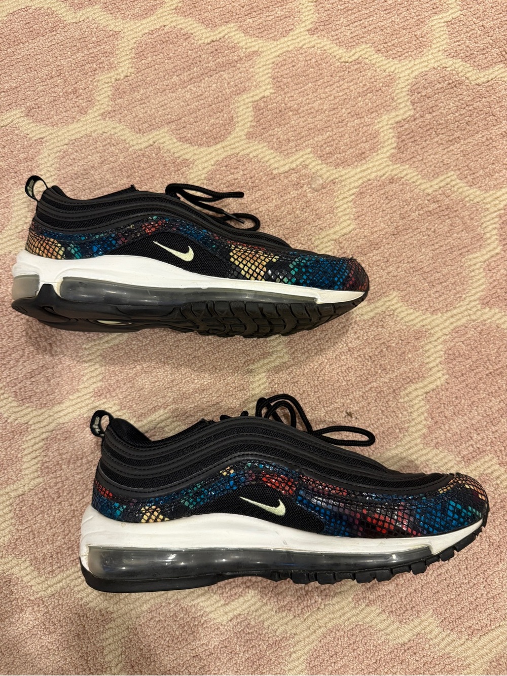 Nike Sneakers in Black with Multicolor Snake-Print